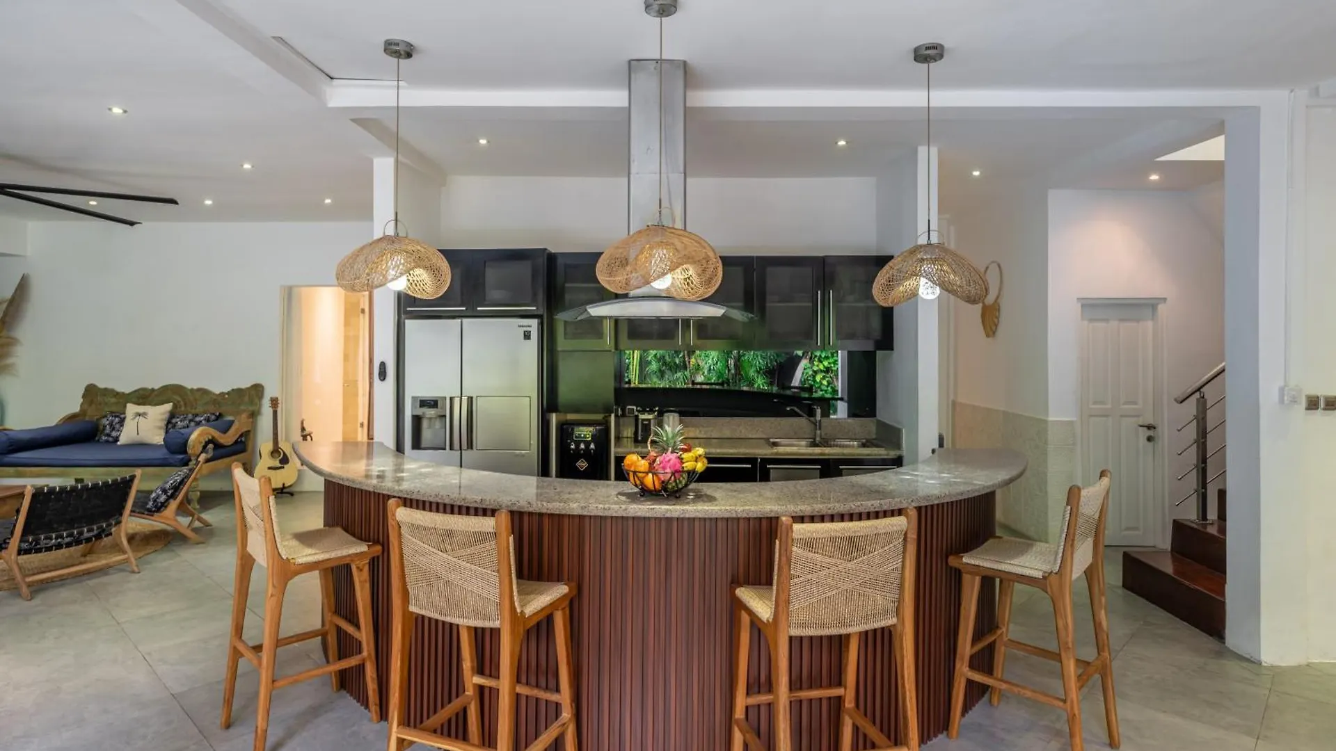 Villa Alchemy Private 4 Bedroom Eat Street 10 Steps To Revolver Cafe Seminyak  0*, Seminyak (Bali)