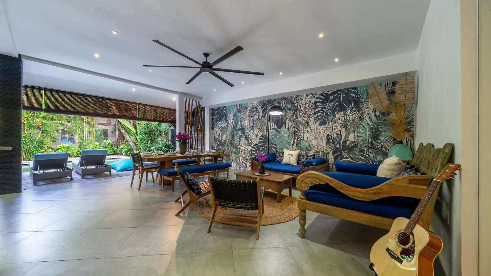 Villa Alchemy Private 4 Bedroom Eat Street 10 Steps To Revolver Cafe Seminyak